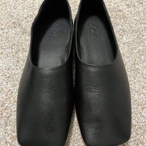 NEW) COS flat shoes / loafer BLACK size 37 (US 6.5)
